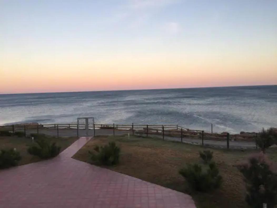 Abis Cap Corniche Sejour Cocooning Dans Un Coin De Paradis Sète Exteriör bild